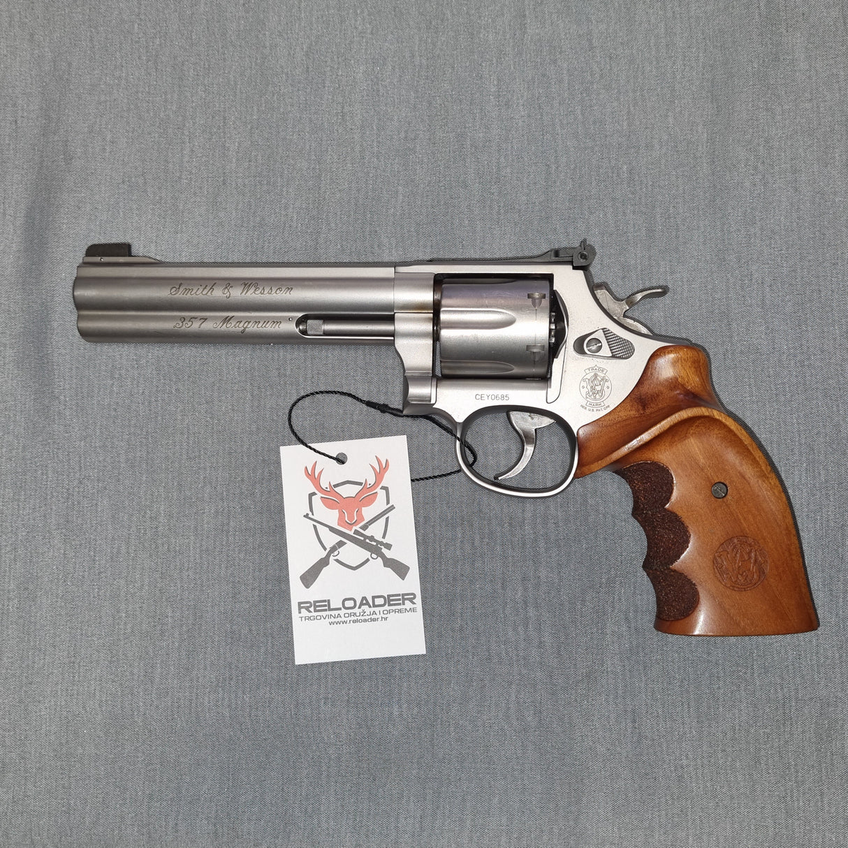 Smith & Wesson Model 686 5 Target Champion kal.357 Mag. (U/0168/26)
