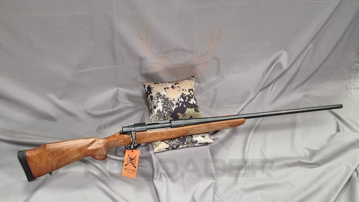 Howa 1500 Sporter kal.300 Win Mag.+kundak Walnut Grade 2