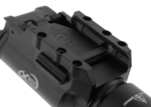 Lampa Element x300 Pistol