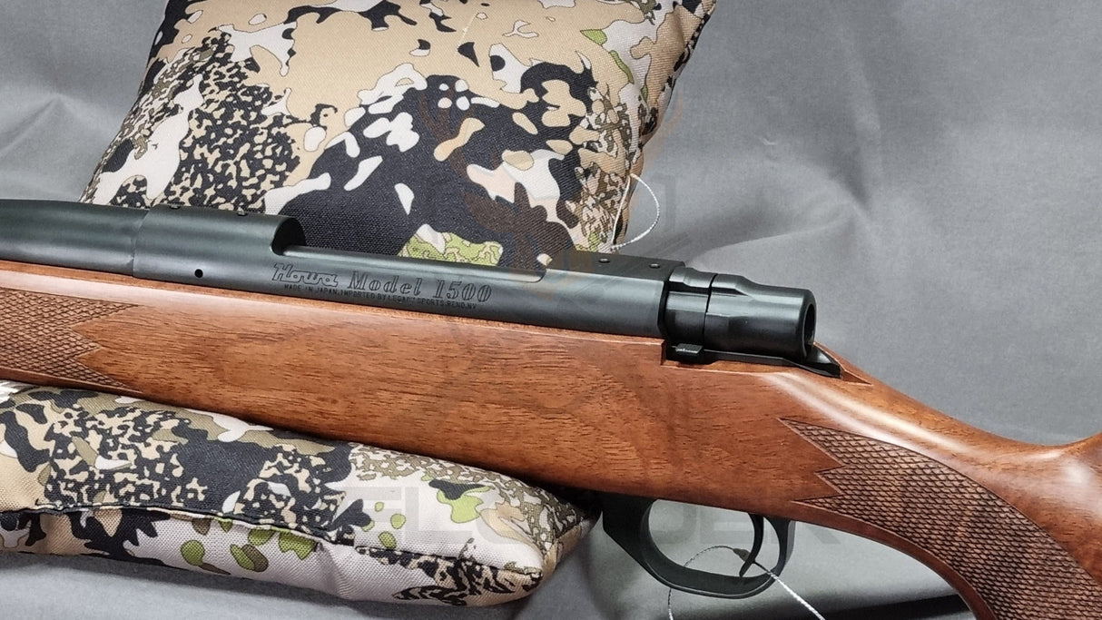 Howa 1500 Sporter kal.300 Win Mag.+kundak Walnut Grade 2